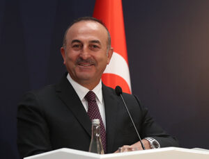 Çavuşoğlu, KKTC, Macaristan ve Gürcistan dışişleri bakanları ile telefonda görüştü