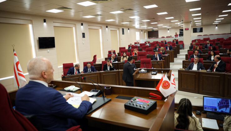 Meclis Genel Kurulu tatilden önceki son toplantısını yaptı