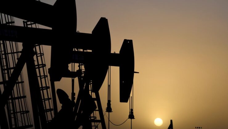 Brent petrolün varili 76,33 dolar