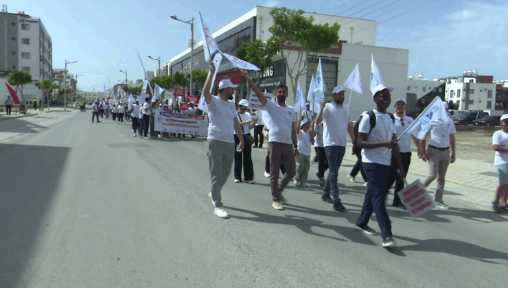 Hemşireler ve Ebeler Birliği, Dünya Hemşireler Günü etkinlikleri çerçevesinde  Lefkoşa’da yürüyüş düzenledi