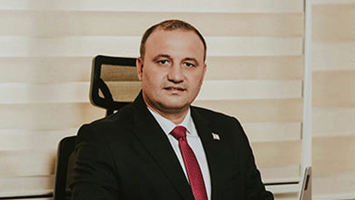 Gönlünüzdeki dilekler, bayramda sizinle olsun. Hayırlı bayramlar