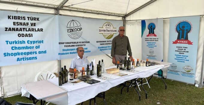 EZ-KOOP, Londra’da Kıbrıs Türk Kültür Festivali’nde kültürel ve sanayi ihraç ürünleriyle yerini aldı