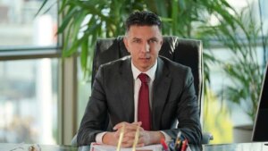 Amcaoğlu, Bosna Hersek’te düzenlenen turuvada dereceye giren çocukları kutladı