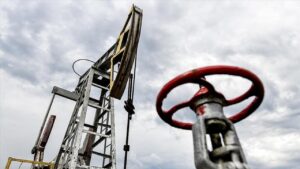 Brent petrolün varili 105,37 dolardan işlem görüyor
